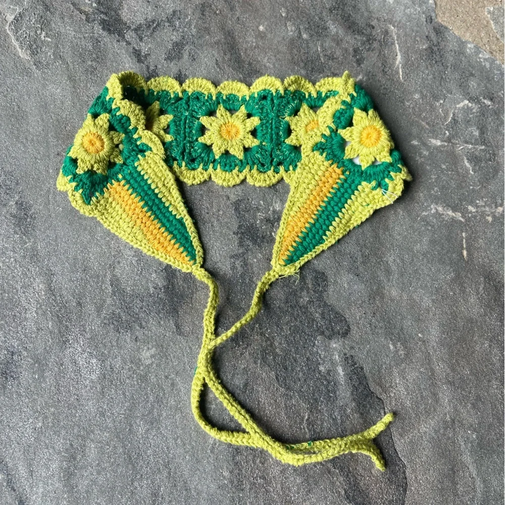 Small Floral Crochet Hair Wrap